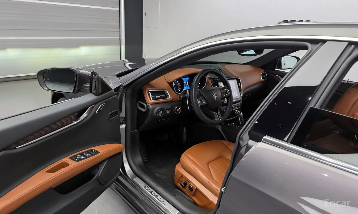 Maserati Ghibli 2013 3.0