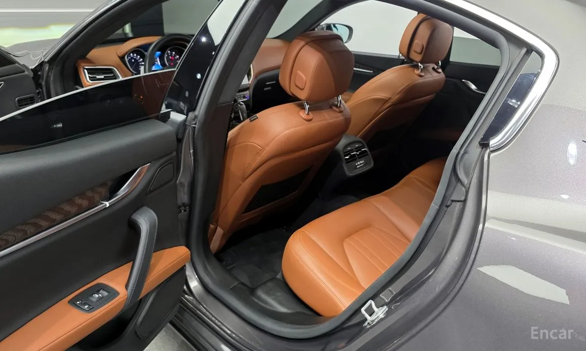 Maserati Ghibli 2013 3.0