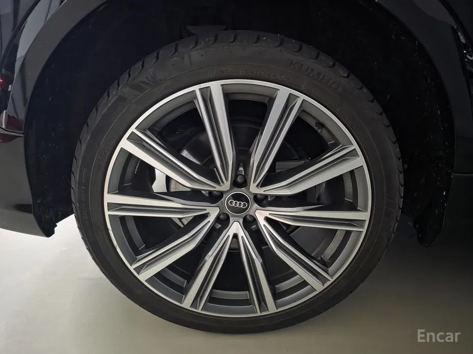 Audi Q8 2018 55 TFSI Quattro Premium