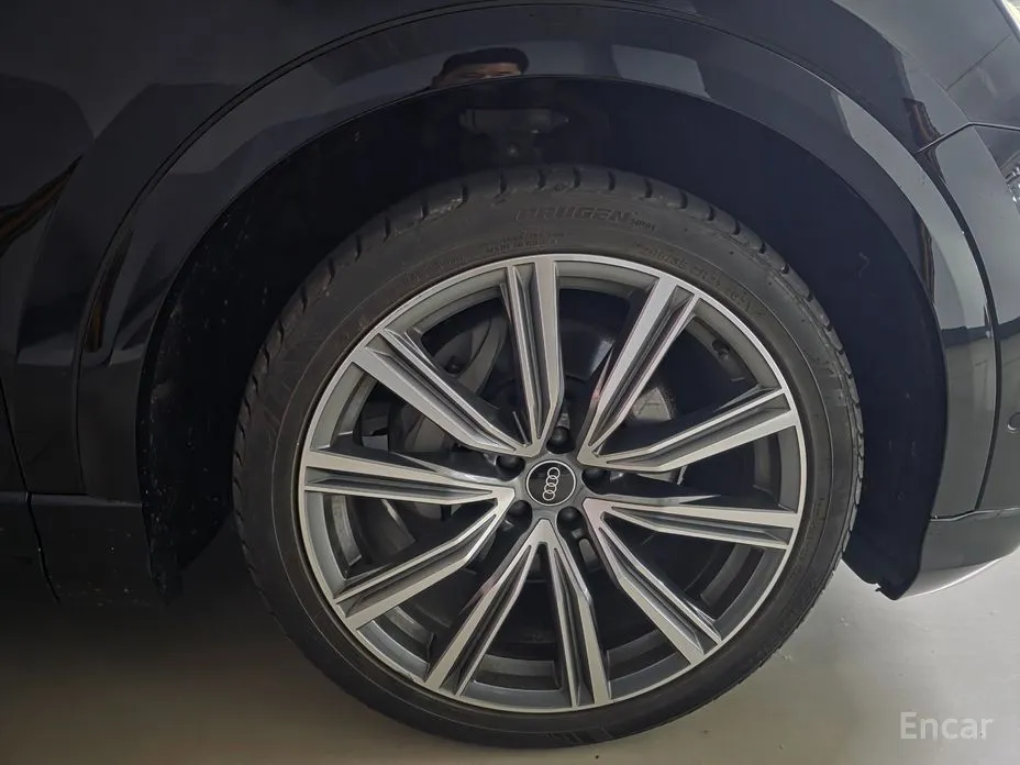 Audi Q8 2018 55 TFSI Quattro Premium