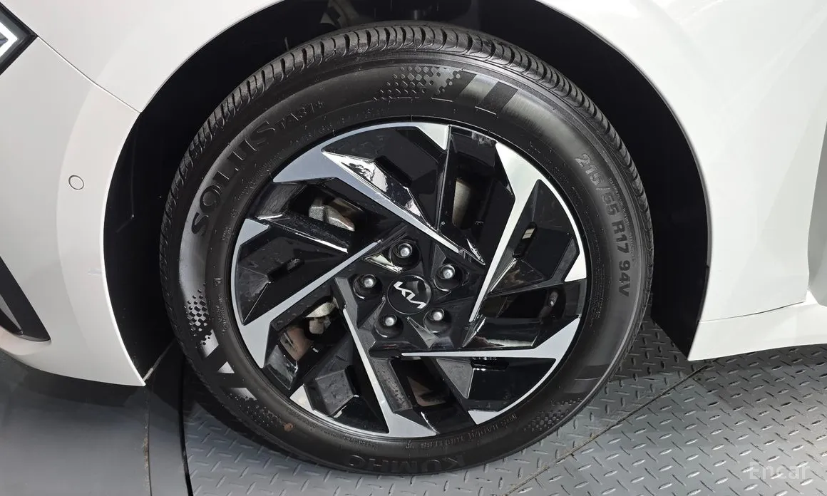 Kia K5 2023 Noblesse