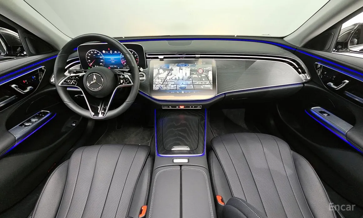 Mercedes-Benz E-Class 2024 E200 Avantgarde