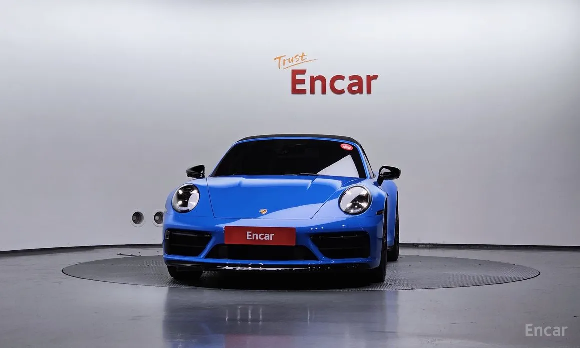 Porsche 911 2019 Carrera 4 GTS Cabriolet