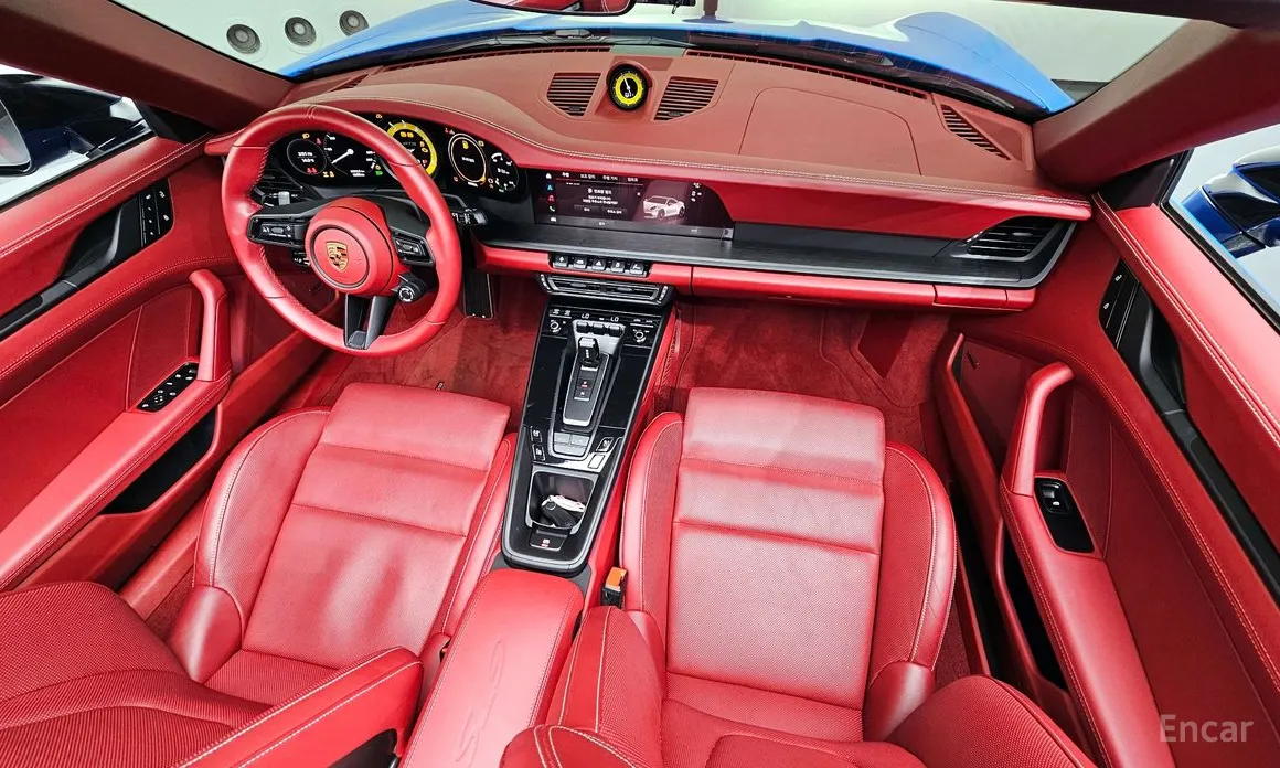 Porsche 911 2019 Carrera 4 GTS Cabriolet