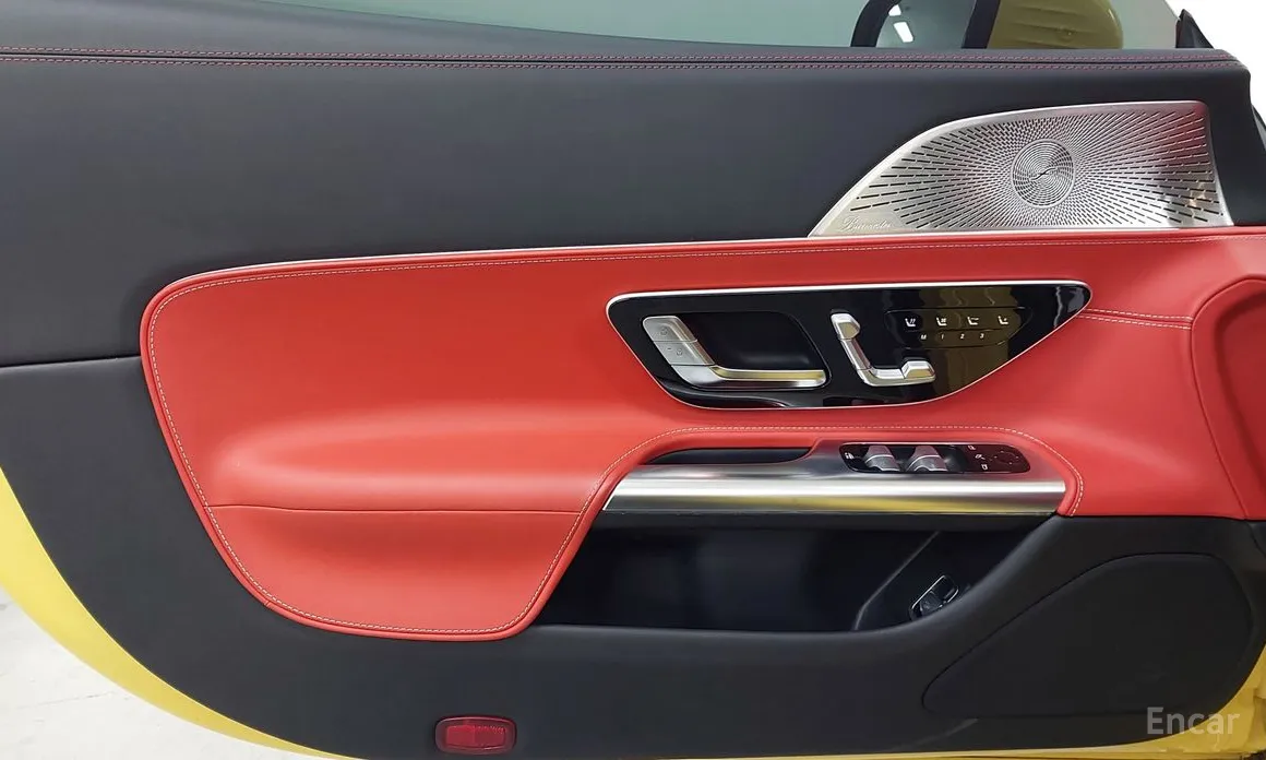 Mercedes-Benz SL-Class 2023 AMG SL63 4MATIC+