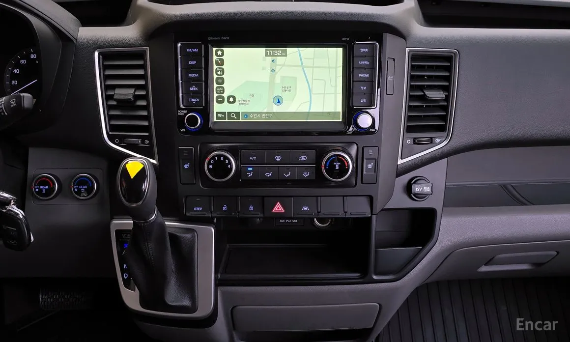 Hyundai Solati 2015 15-seater