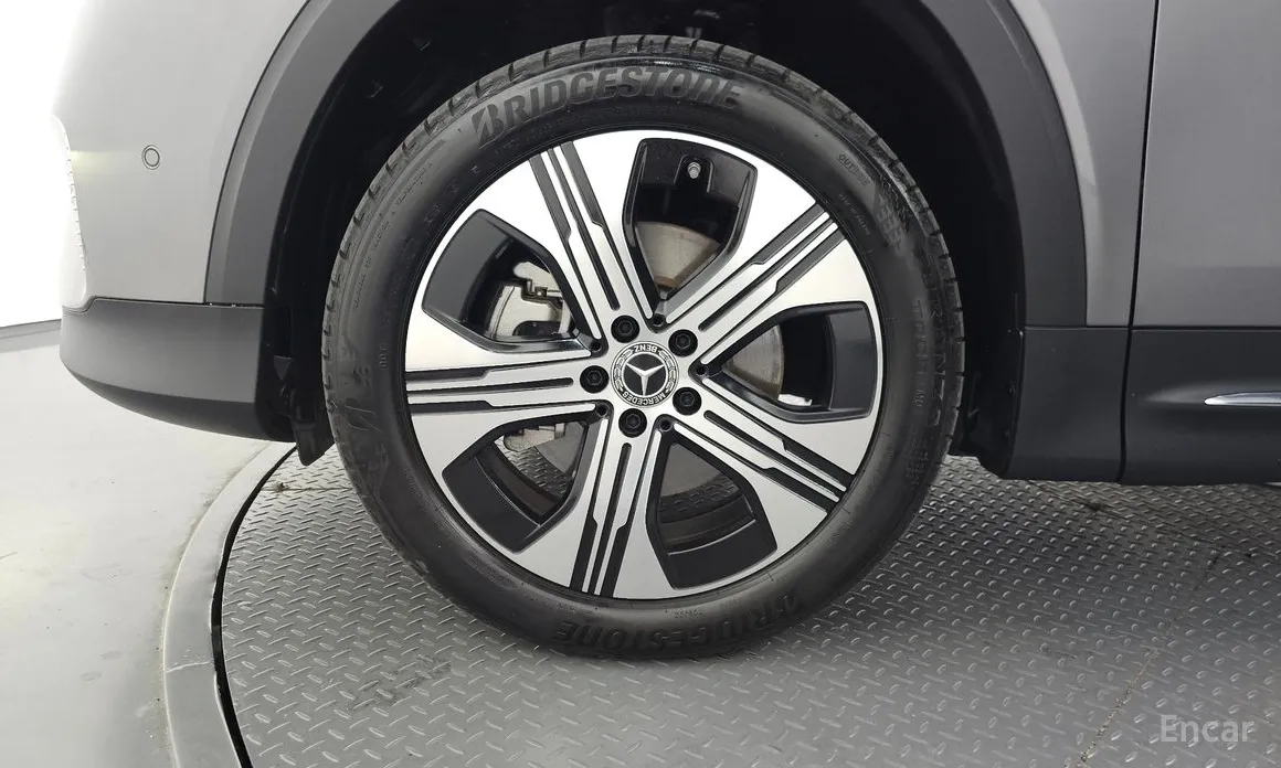Mercedes-Benz EQB 2022 EQB300 4MATIC Progressive