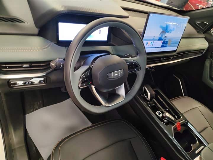 Geely Okavango L 2024 2024款 2.0T DCT尊贵型