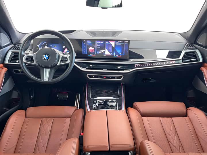 BMW X7 2023 2023款 xDrive40i 尊享型M运动套装