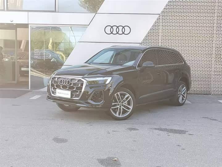 Audi Q7 2025 2025款 55 TFSI quattro S line运动型