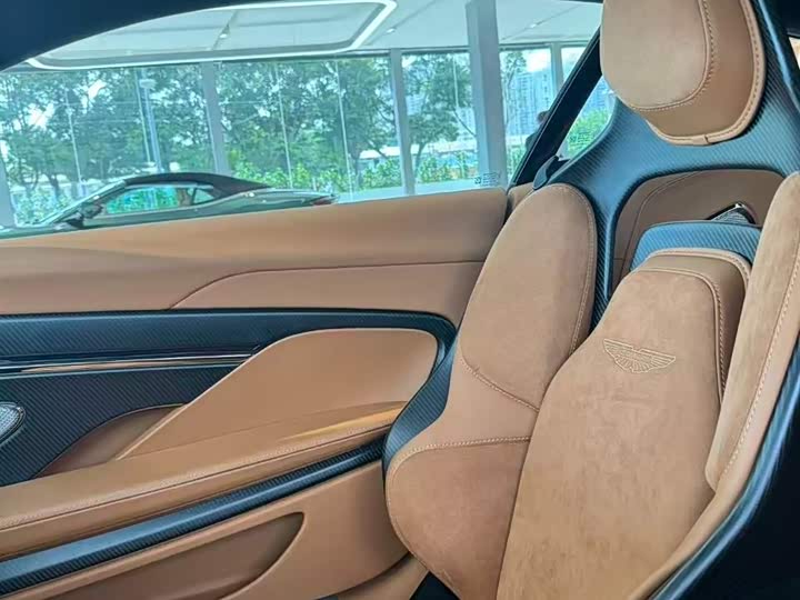 Aston Martin DB12 2023 2023款 4.0T V8 Coupe