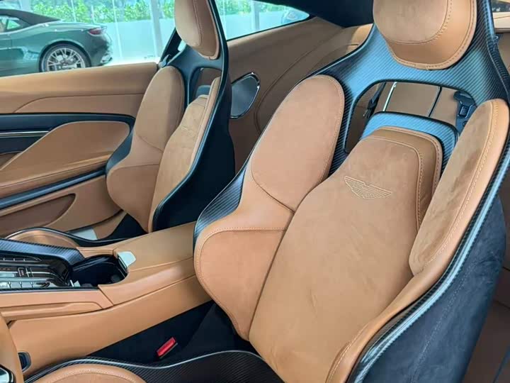 Aston Martin DB12 2023 2023款 4.0T V8 Coupe