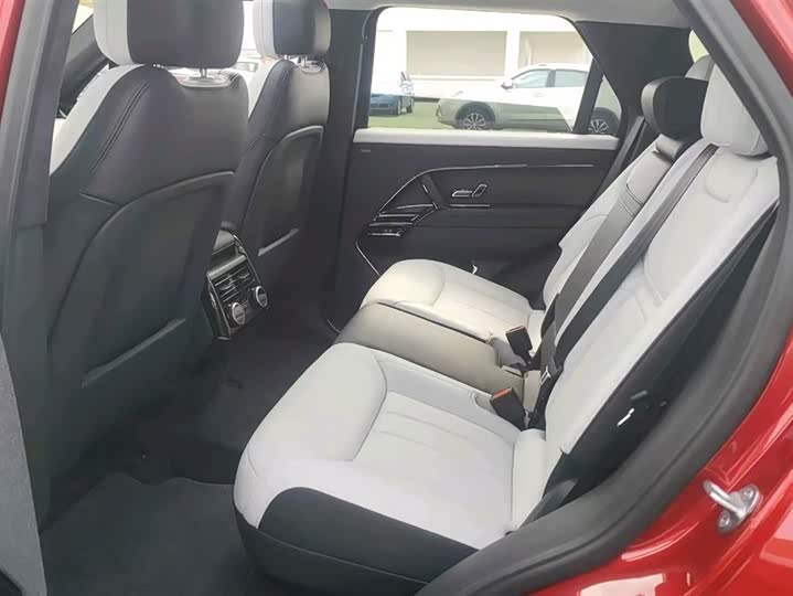 Land Rover Range Rover Sport Hybrid 2023 2023款 P510e 插电式电动混合版 首发版