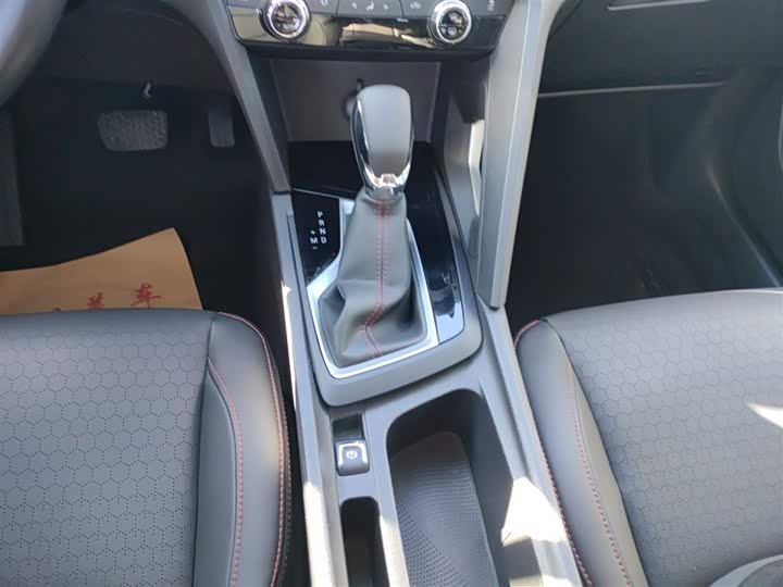 Chevrolet Orlando 2020 2020款 轻混 Redline 530T 自动纵享版（5+2款）