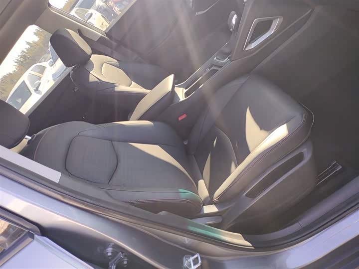 Chevrolet Orlando 2020 2020款 轻混 Redline 530T 自动纵享版（5+2款）