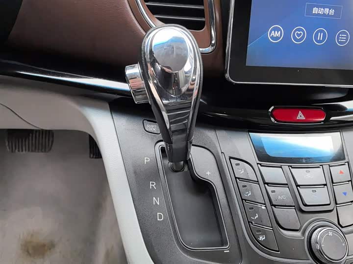 JAC Refine L5 2022 2022款 2.0T 自动商务版