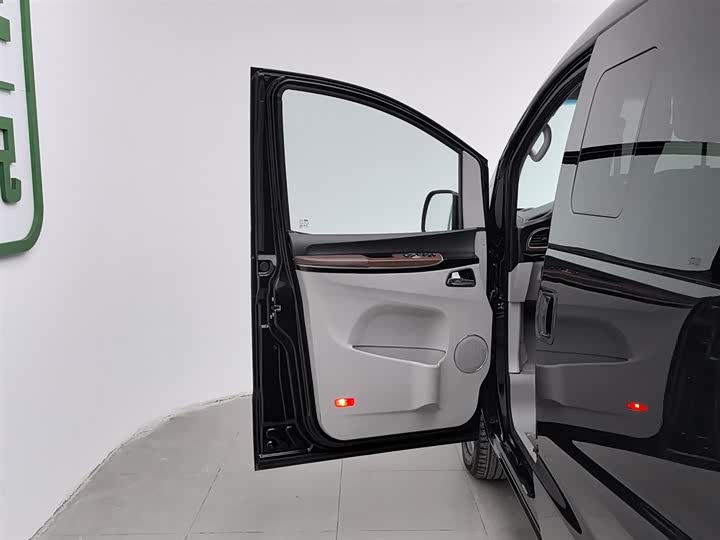 JAC Refine L5 2022 2022款 2.0T 自动商务版