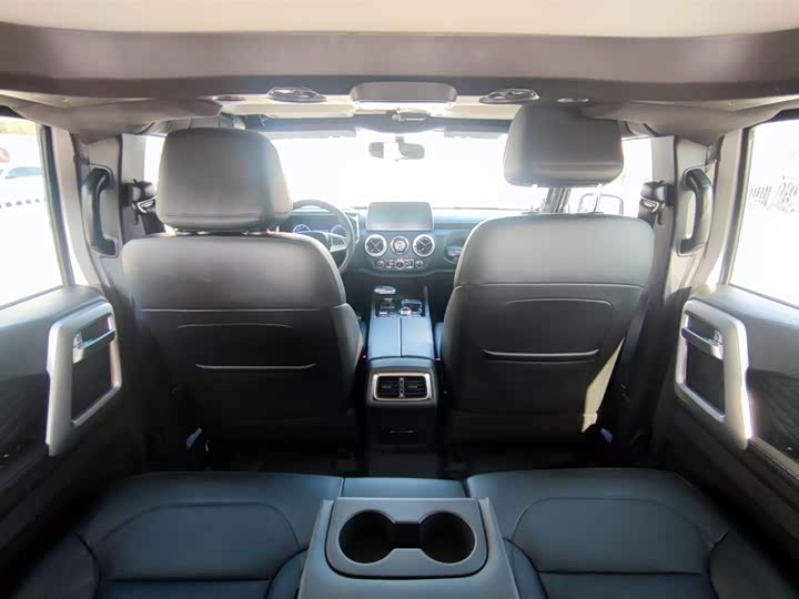 BAIC Beijing BJ40 2024 2024款 2.0T 城市猎人荣耀版