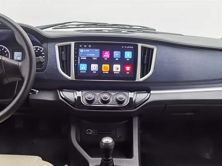 Dongfeng Forthing Lingzhi M5 2023 2023款 M5 1.6L 实用型 5座