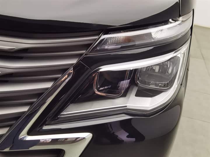 Dongfeng Forthing Lingzhi M5 2023 2023款 M5 1.6L 实用型 5座