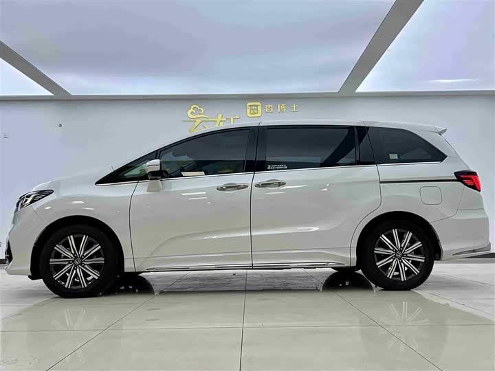 Honda Odyssey 2024 2024款 2.0L e:HEV 锐·领享版