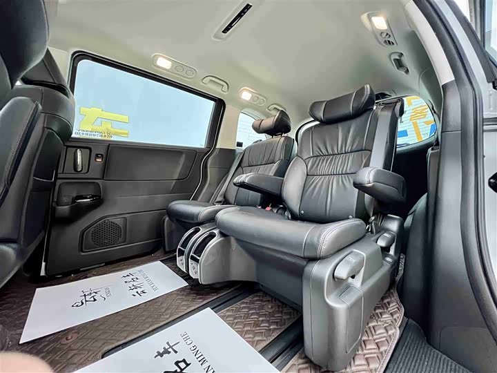 Honda Odyssey 2024 2024款 2.0L e:HEV 锐·领享版