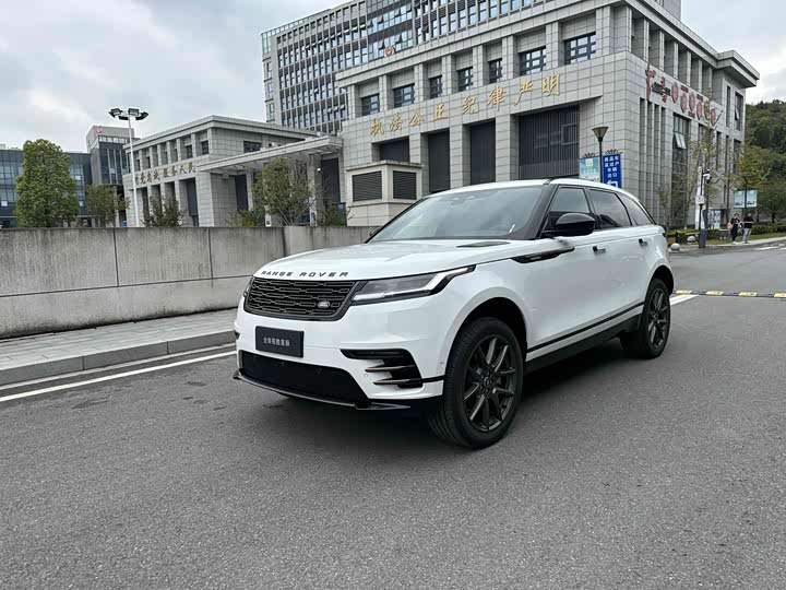 2025 Land Rover Range Rover Velar