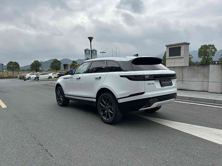 2025 Land Rover Range Rover Velar