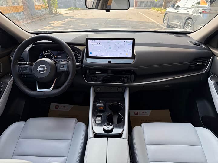 Nissan X-Trail 2023 2023款 e-POWER 超混双电机四驱豪华版