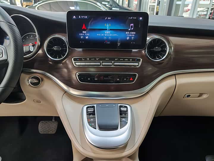 Mercedes-Benz V-Class 2022 2022款 V 260 领航版