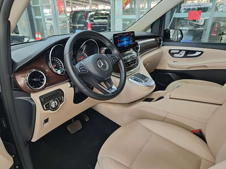 Mercedes-Benz V-Class 2022 2022款 V 260 领航版