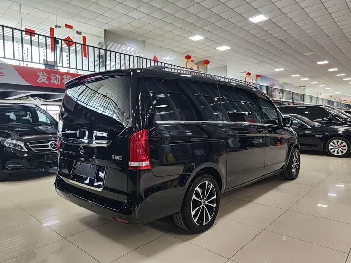 Mercedes-Benz V-Class 2022 2022款 V 260 领航版