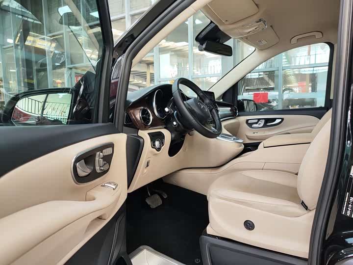 Mercedes-Benz V-Class 2022 2022款 V 260 领航版