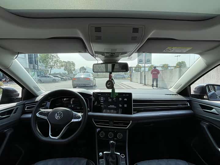 Volkswagen Sagitar L 2024 2024款 300TSI DSG超越版