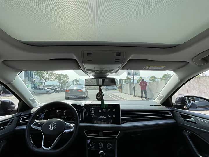 Volkswagen Sagitar L 2024 2024款 300TSI DSG超越版