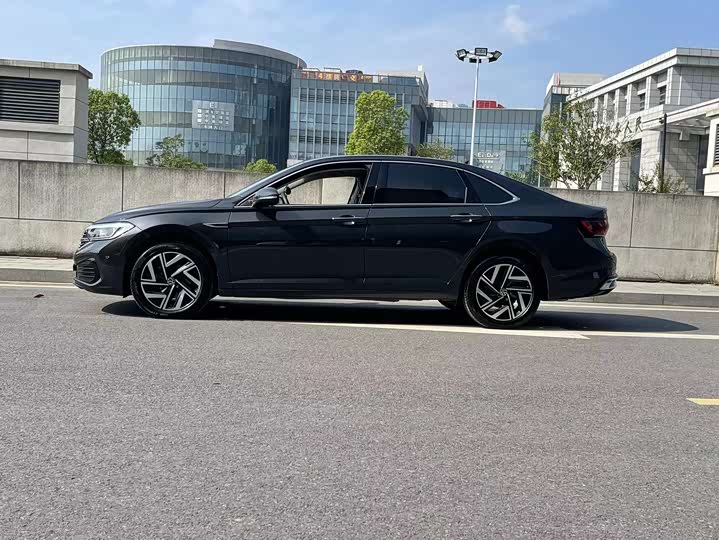 Volkswagen Sagitar L 2024 2024款 300TSI DSG超越版