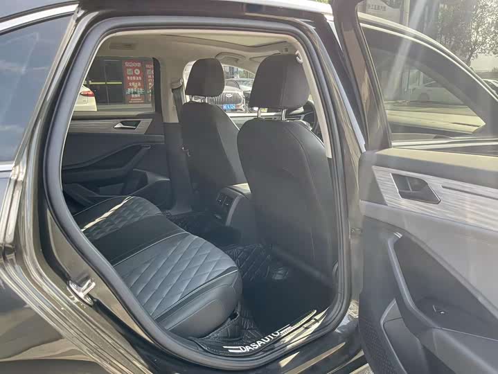 Volkswagen Sagitar L 2024 2024款 300TSI DSG超越版