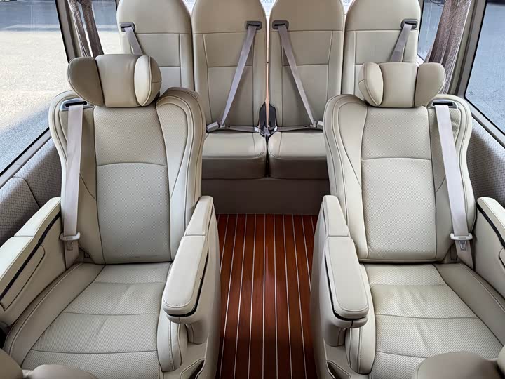 Toyota Coaster 2019 2019款 4.0L豪华车GRB53L-ZCMEK 20座9GR