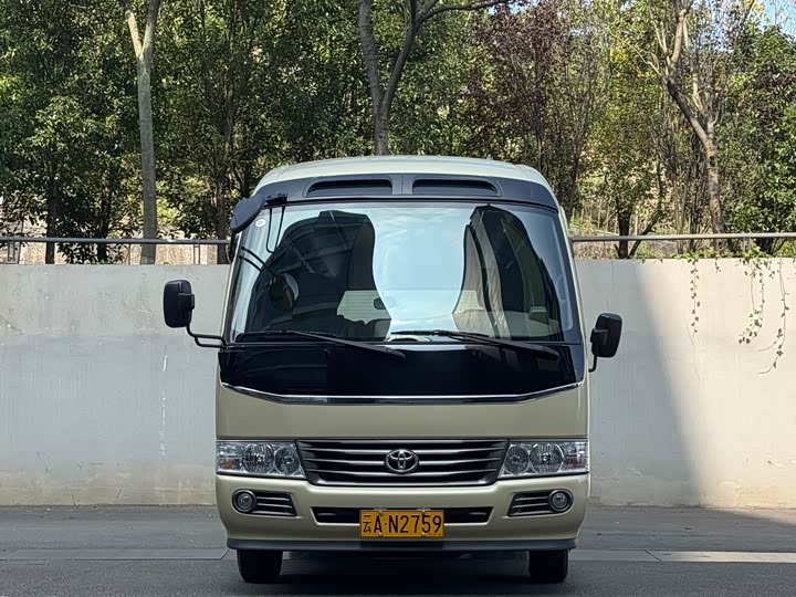 Toyota Coaster 2019 2019款 4.0L豪华车GRB53L-ZCMEK 20座9GR
