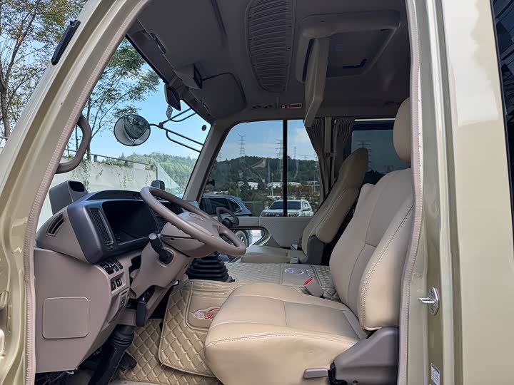 Toyota Coaster 2019 2019款 4.0L豪华车GRB53L-ZCMEK 20座9GR