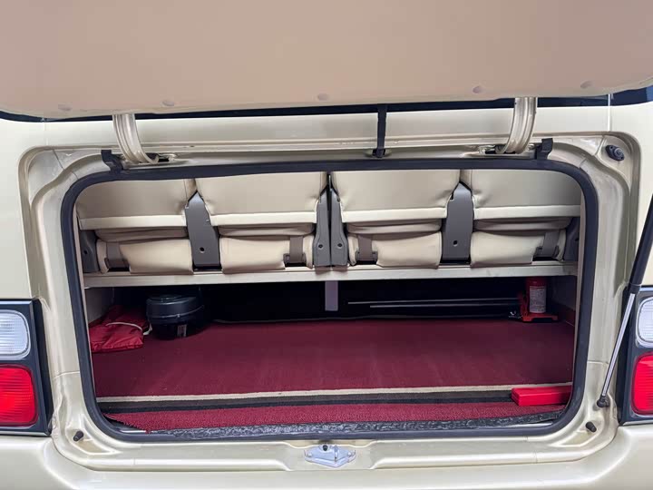 Toyota Coaster 2019 2019款 4.0L豪华车GRB53L-ZCMEK 20座9GR