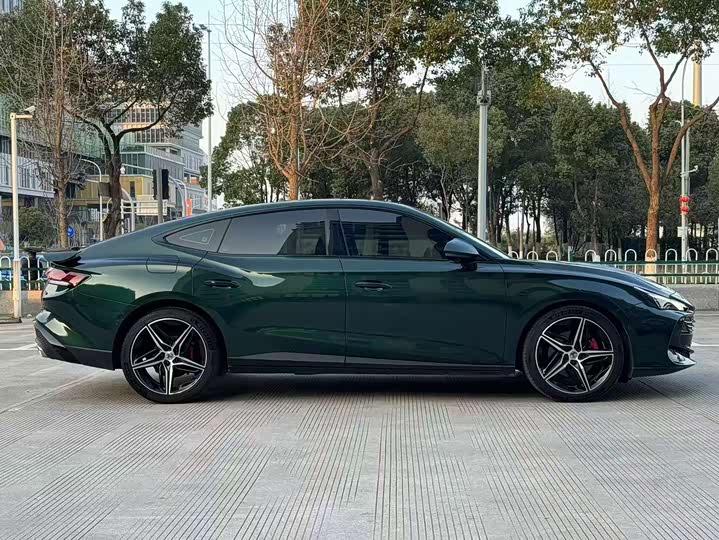 MG Motor 7 2025 2025款 2.0T Trophy+ 超级智驾版