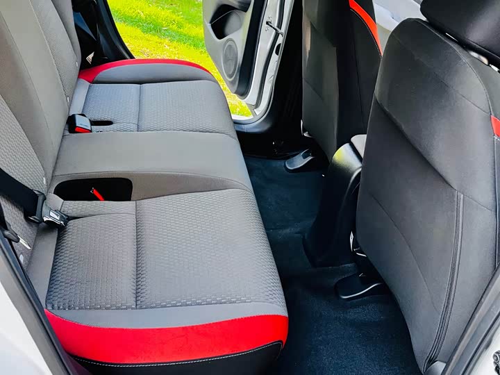 Honda Life 2021 2021款 1.5L CVT SPO-SS灵动版