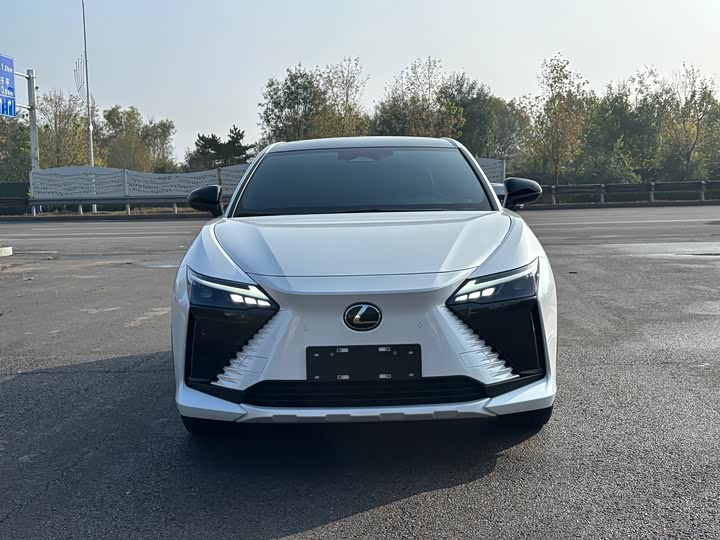 Lexus RZ 2023 2023款 450e 四驱纵享版