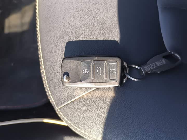 Dongfeng Rich 2021 2021款 2.4T柴油两驱创业版长货箱YCY24165-61