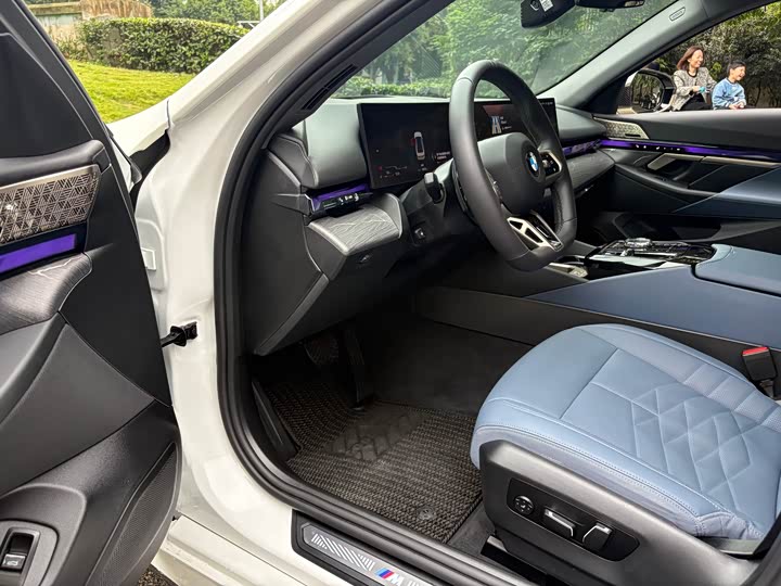 BMW 5 Series 2024 2024款 530Li 尊享型 M运动套装