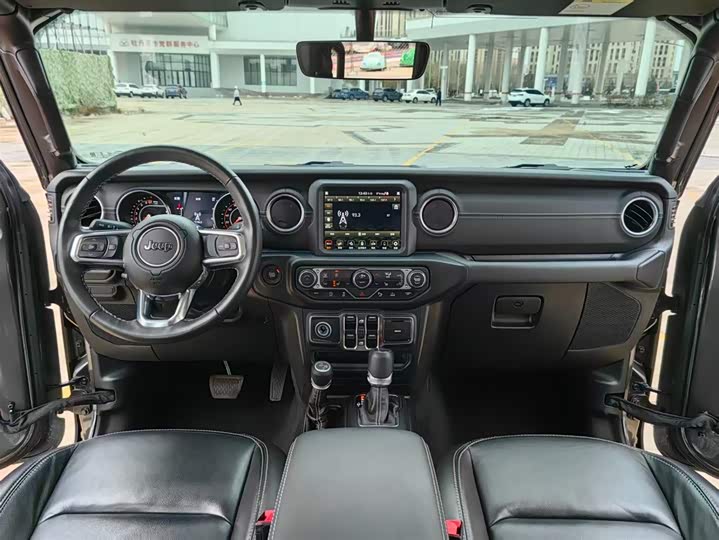 Jeep Gladiator 2022 2022款 3.6L 先行版
