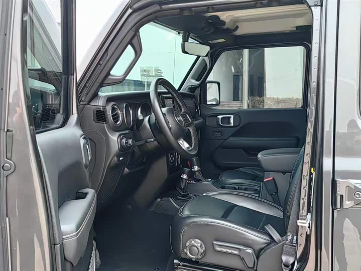 Jeep Gladiator 2022 2022款 3.6L 先行版