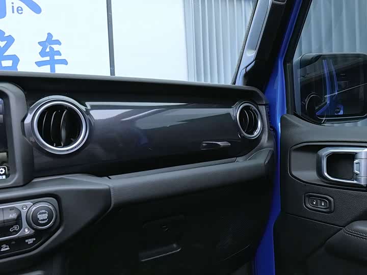 Jeep Wrangler 2022 2022款 2.0T 高地四门版