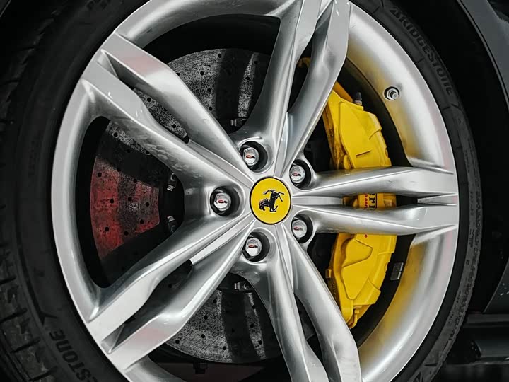 Ferrari 296 2022 2022款 3.0T V6 GTS